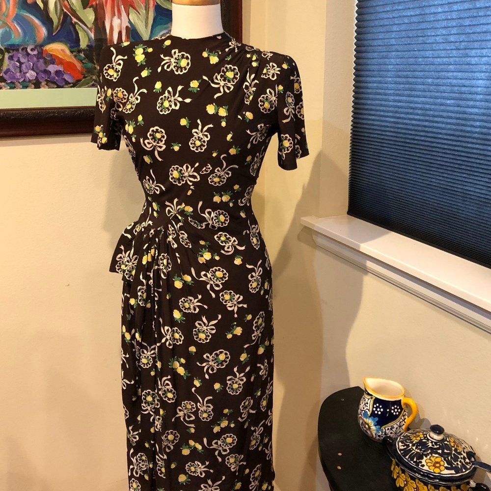 Vintage 40's Brown Cold Rayon Floral Print Iconic WWII Era Historic Dress - XS - Picture 1 of 16